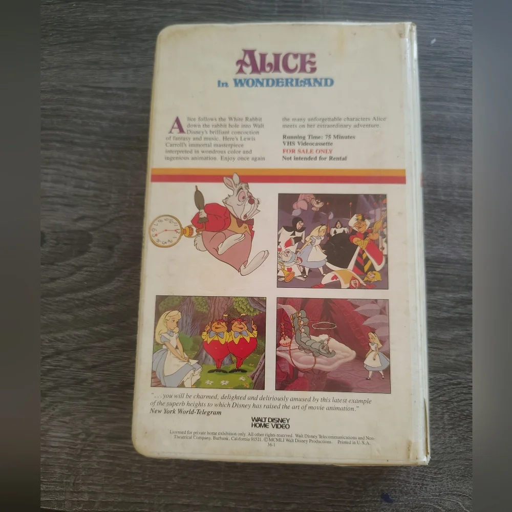 Rare 1983 Alice in Wonderland VHS Tape Clamshell